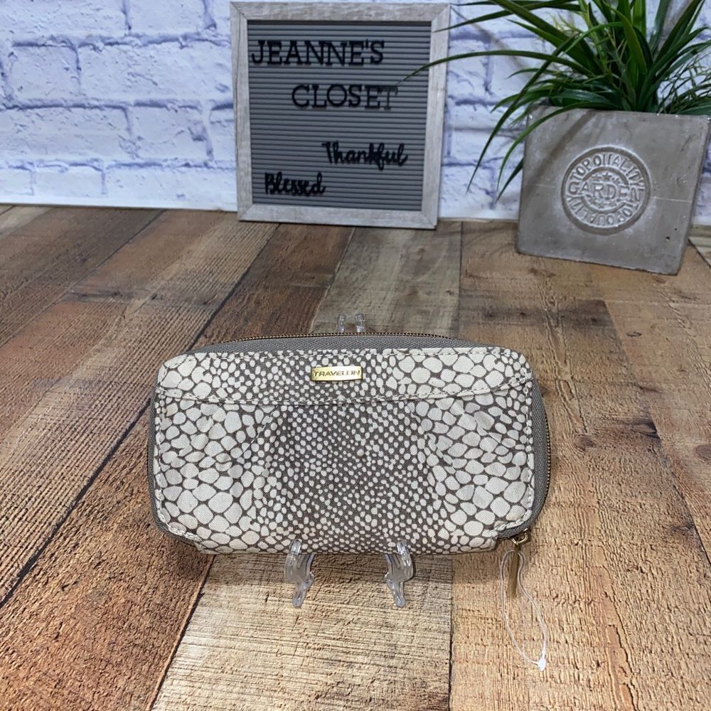 💜 Women's XSDepot Travelon Rfid Blocking Pleated Wallet